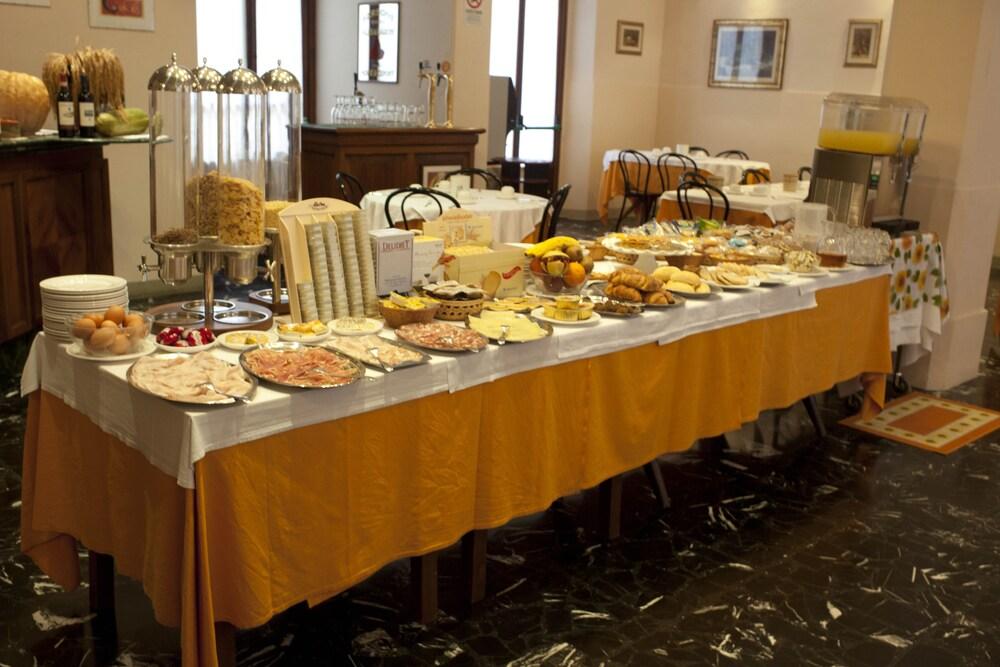 מונטה קטיני טרמה Hotel Savoia E Campana מראה חיצוני תמונה